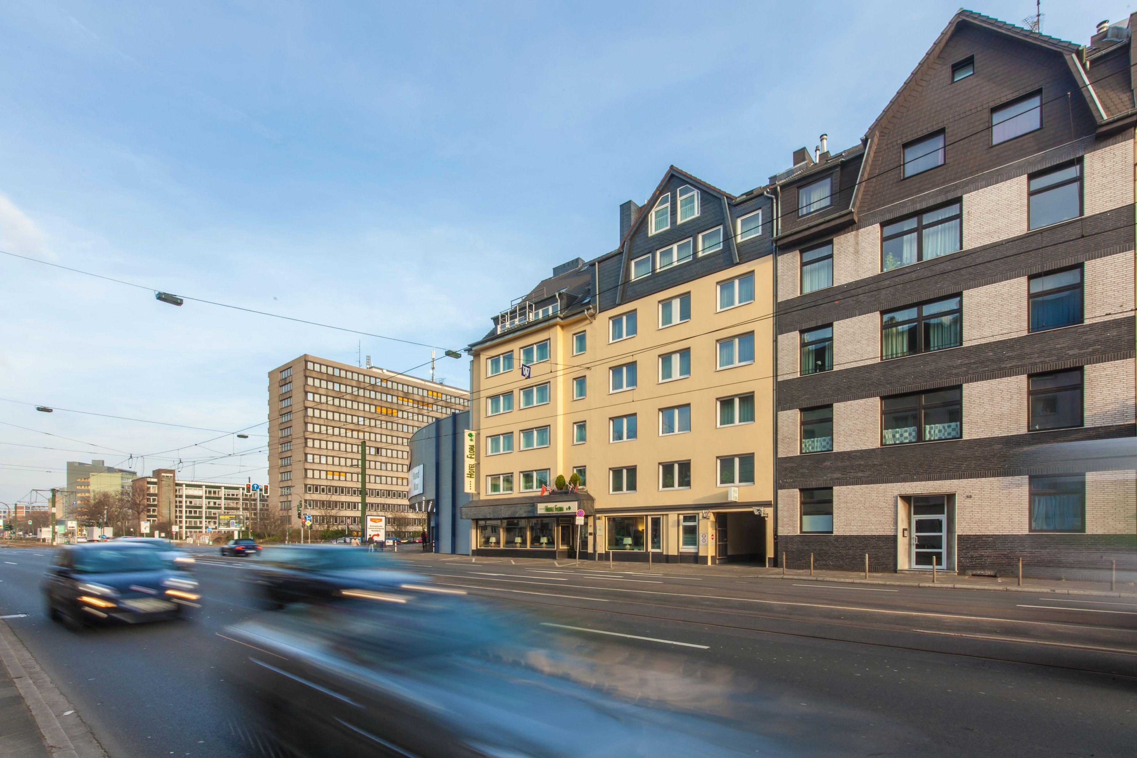 Hotel Flora Duesseldorf - Dusseldorf — Photos 1
